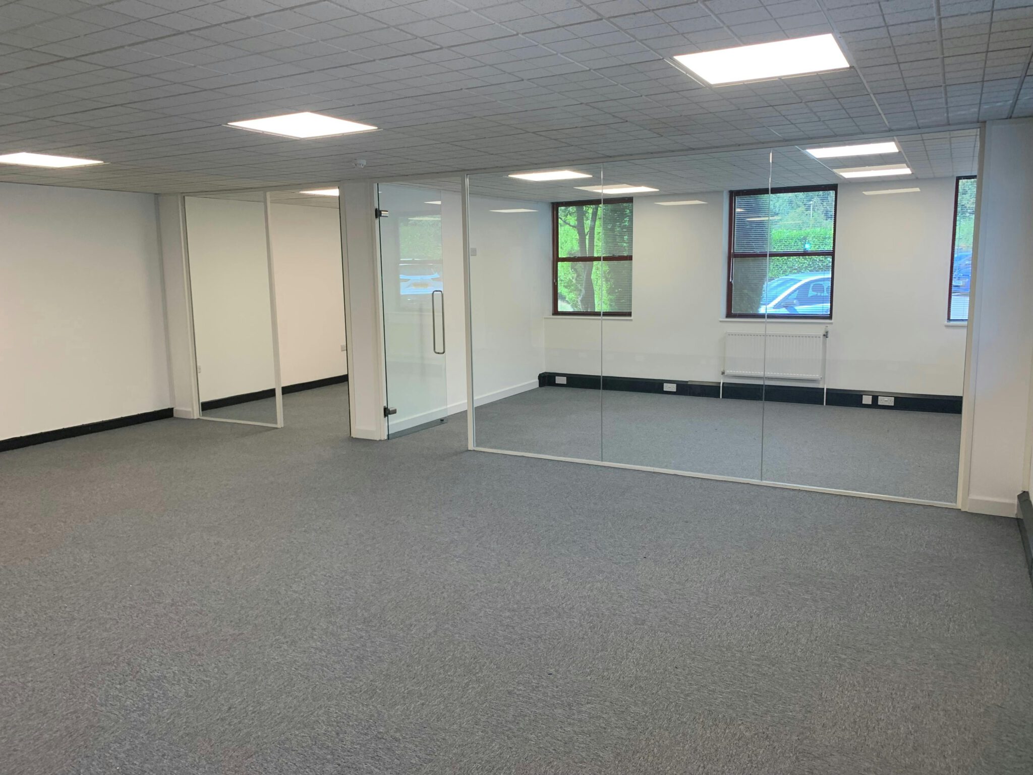 cac0027f275c505462dbcf4a0e2ac54a-PHOTO2