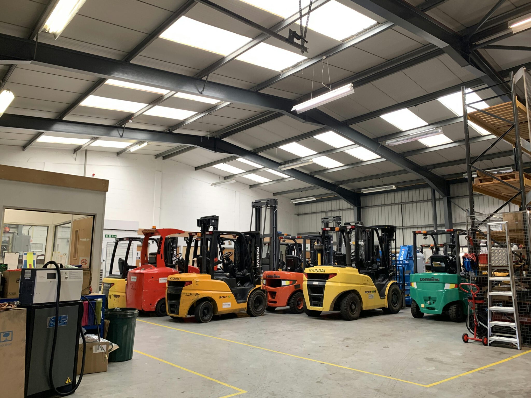 cce17f9c1602828f5bc54ccca4a0b55f-img-3011