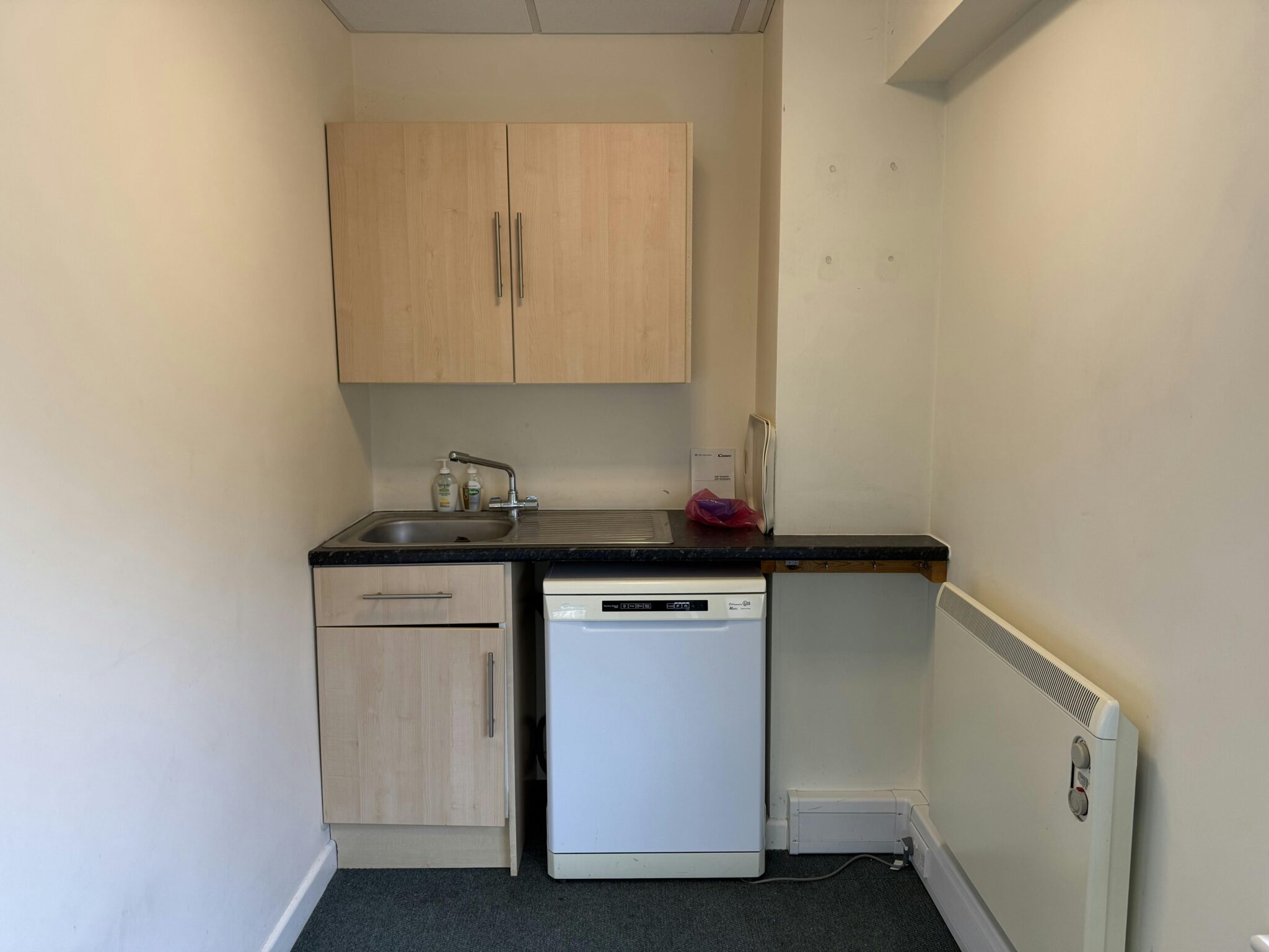 856d700260cce518b6bfd57a026c88e7-img-0588