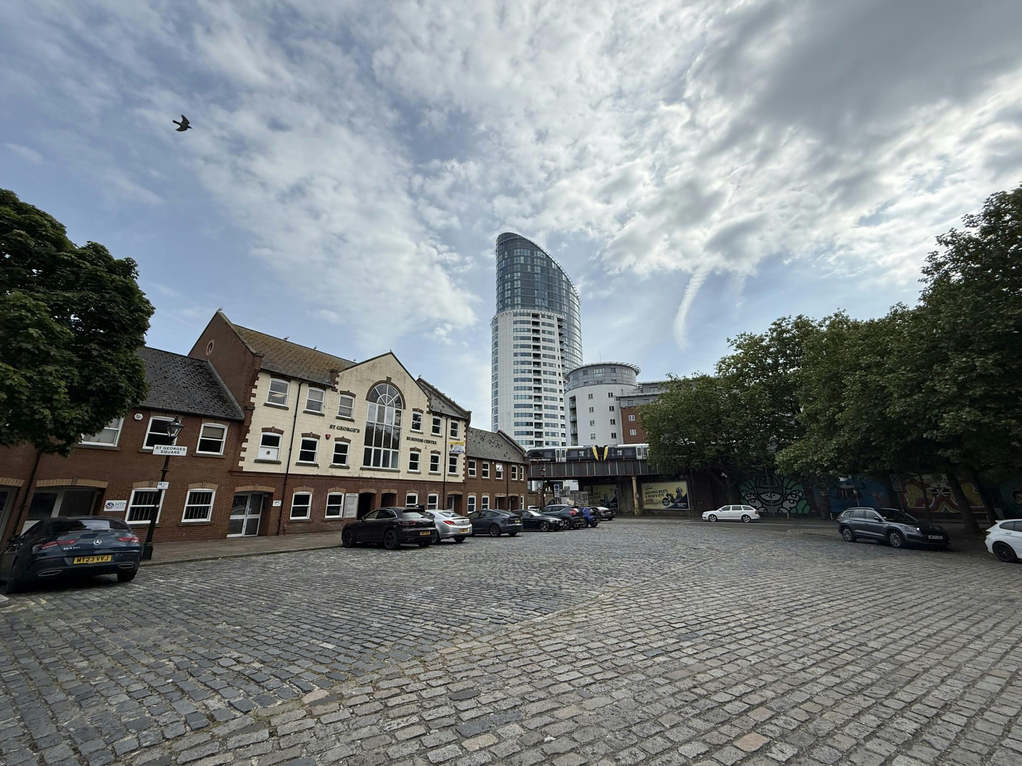 228c201e38bcd46ec7e771cc5c0d9e56-img-1058