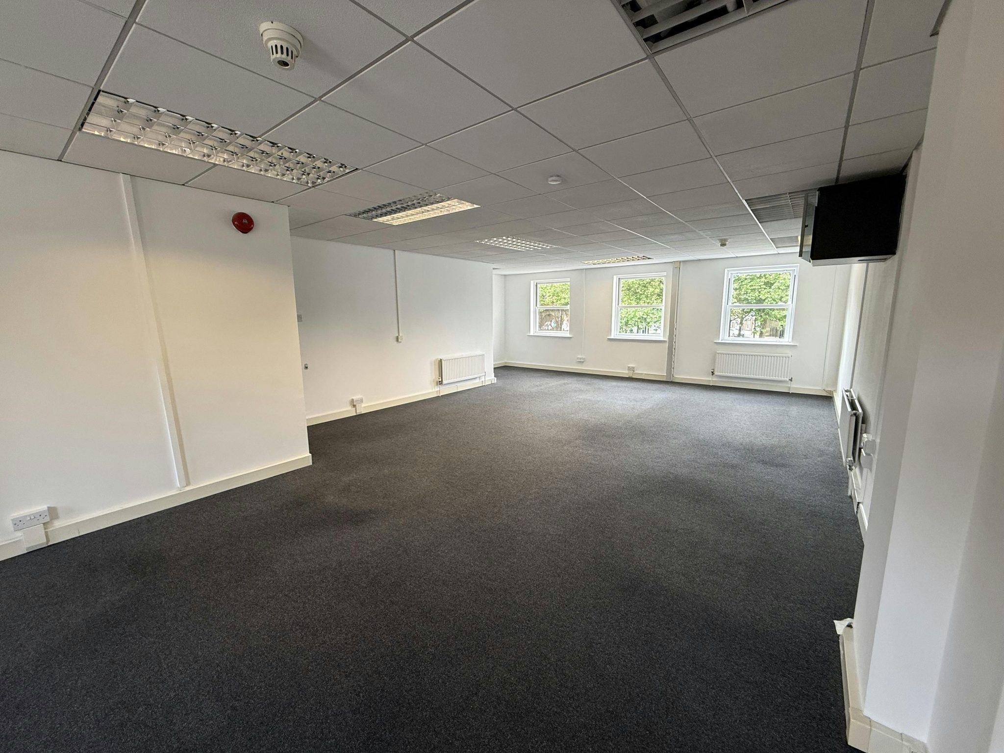 ccd0e3935394c29af4519f577b4c880a-img-1049