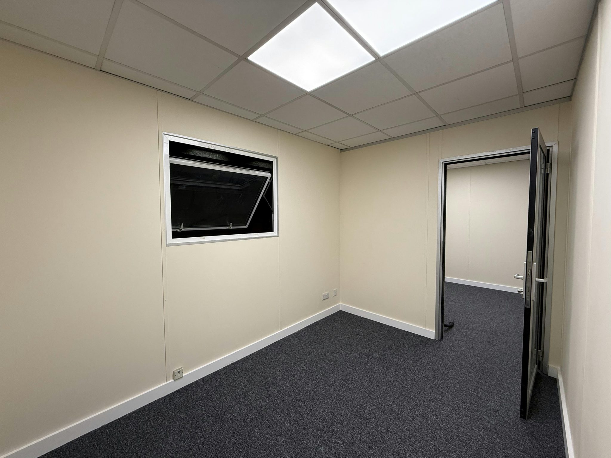 0a69106780bc886b67df34d40d56f1a6-img-1070