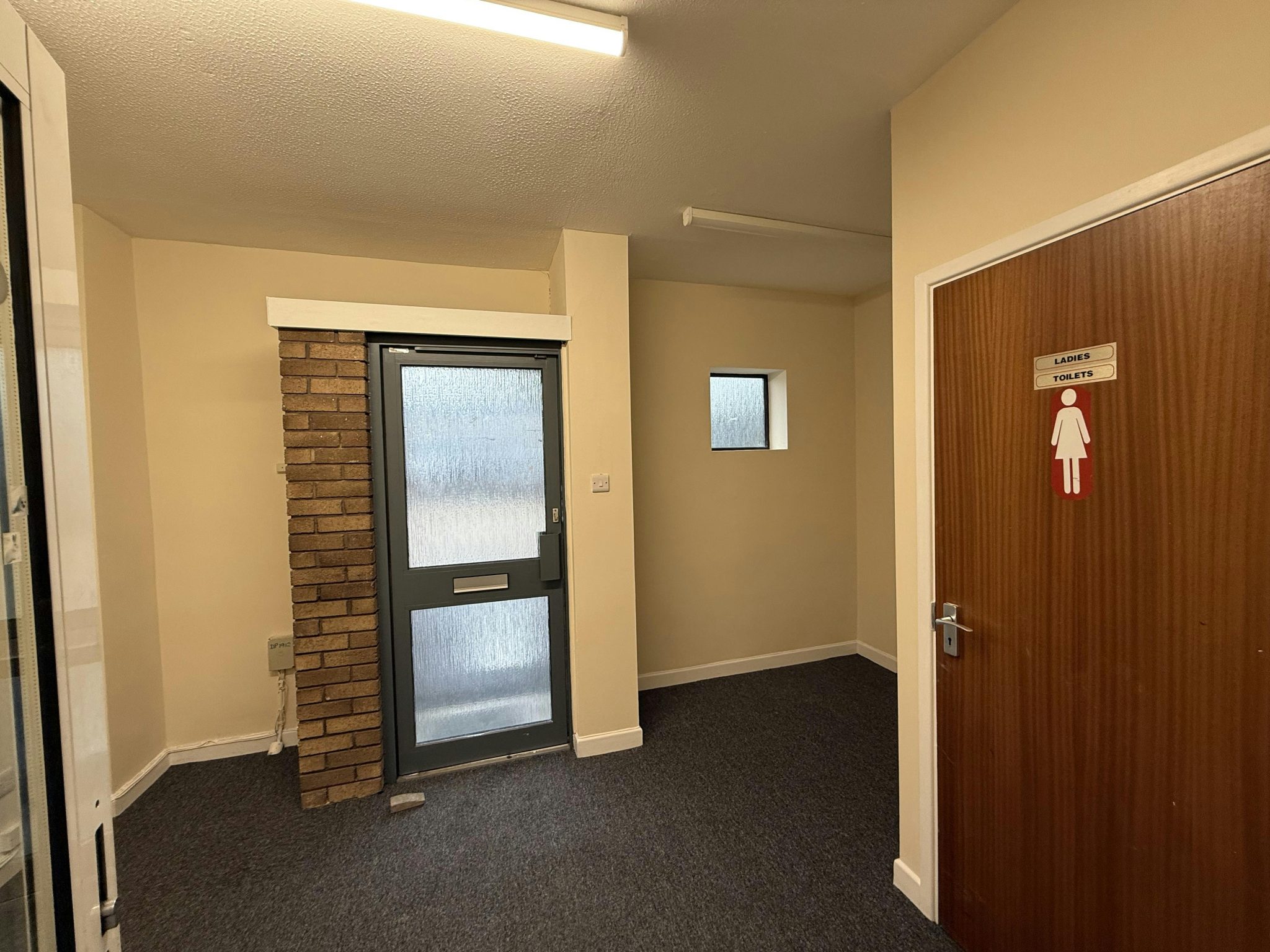 1221cca57c01f9293c5178c80fb1b4fd-img-1063