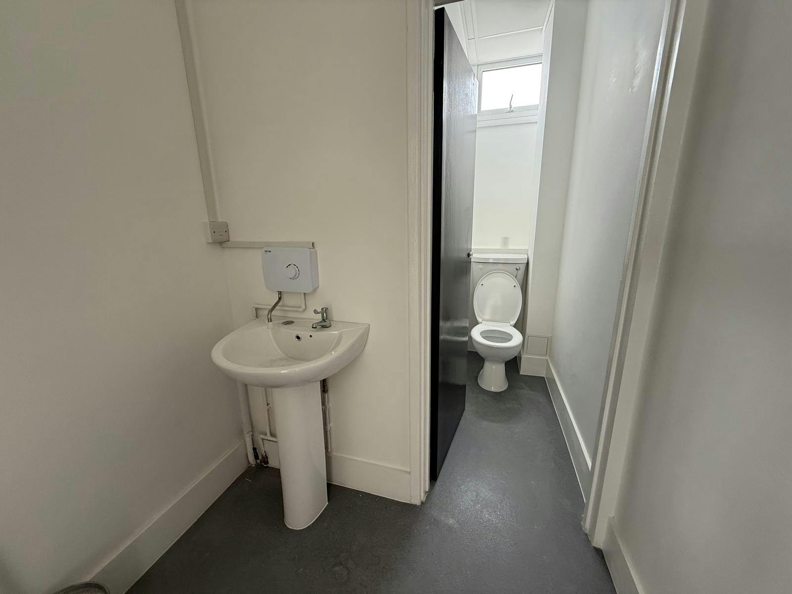 5fc85fad7ce69929012e30171269979f-img20250717wa0008