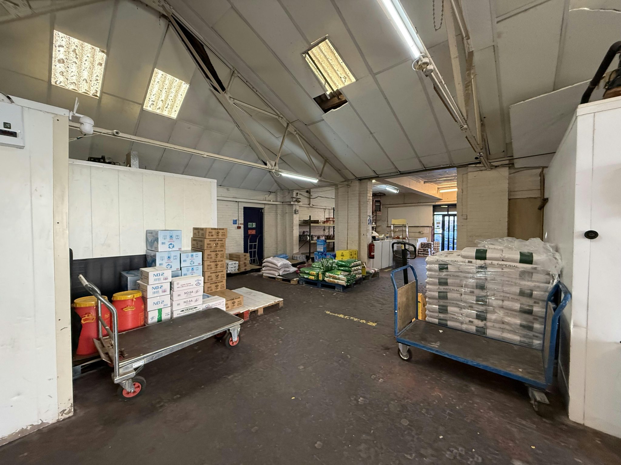 cf7b072c7cb451bd70b5ed5ddccec13f-img-0690