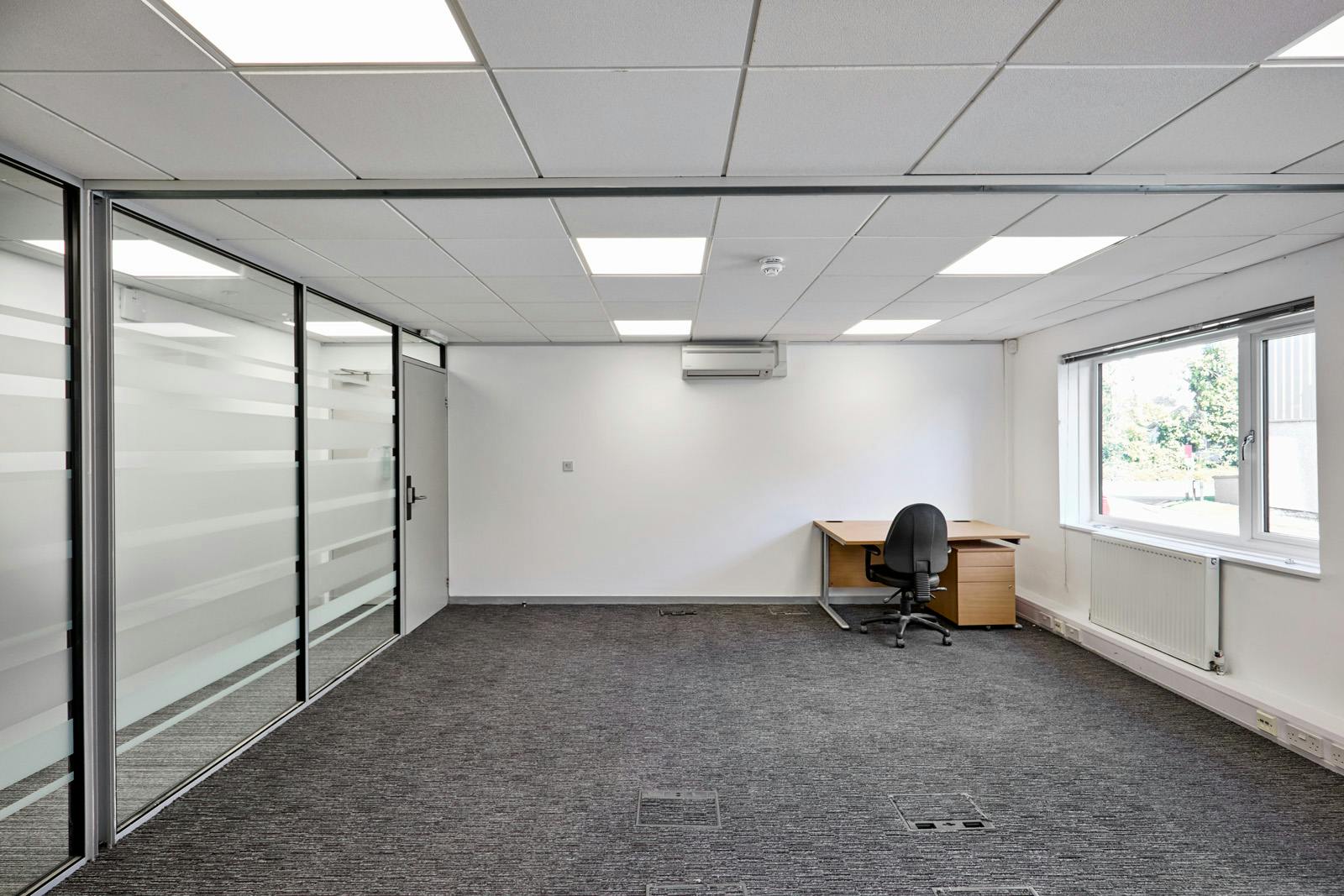 def21da32e5a971ef84bd714f3ef736c-theplacea-010-lores-previews