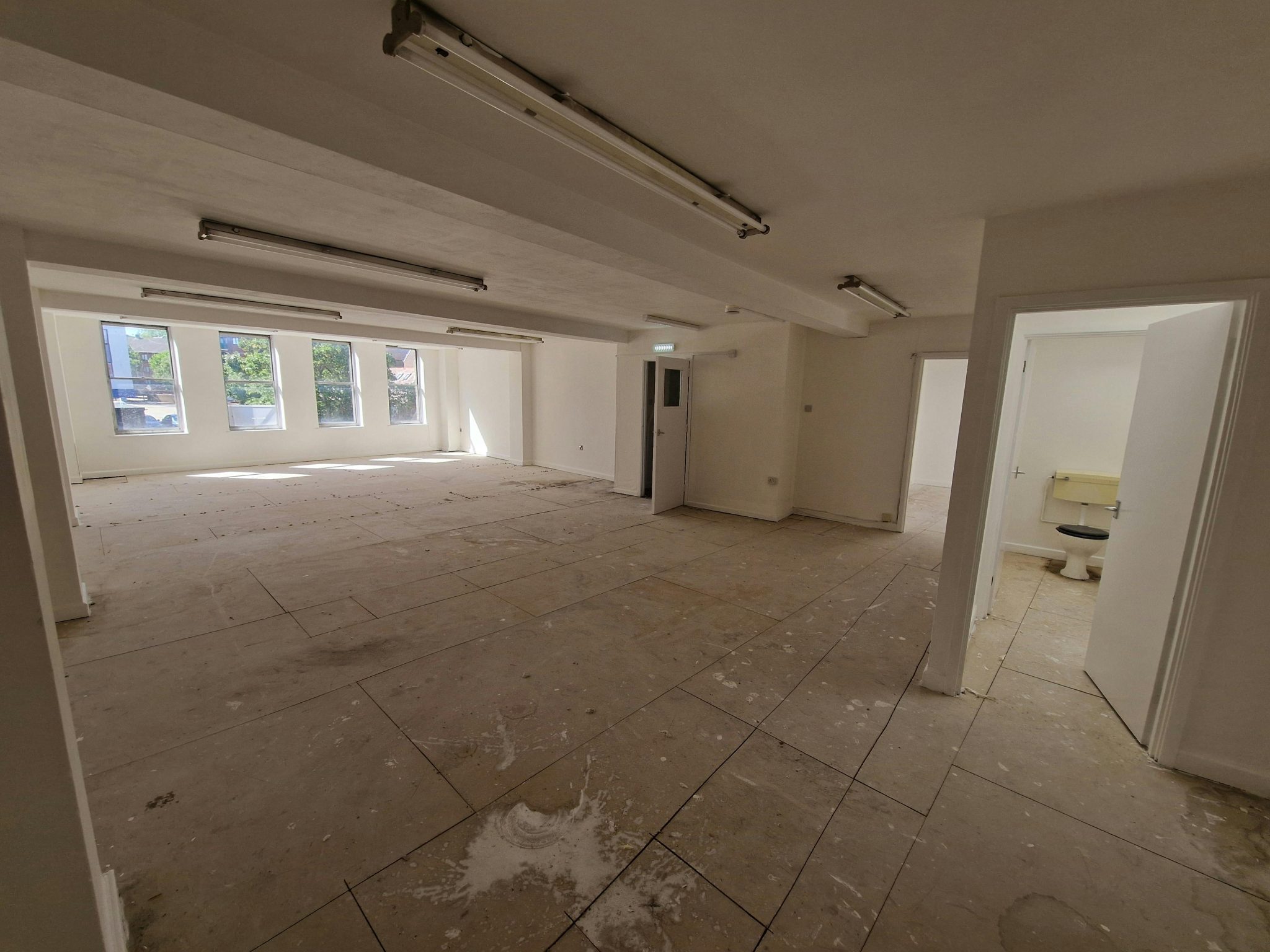 ef4be10676c8af42f2427523b81b7929-20250814-152840