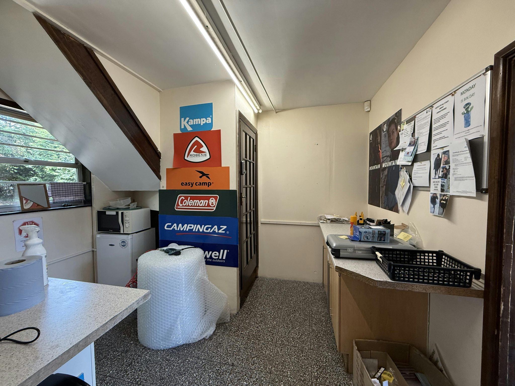 a76aea2a6cd700f6195ca9f67373ee29-img-1128